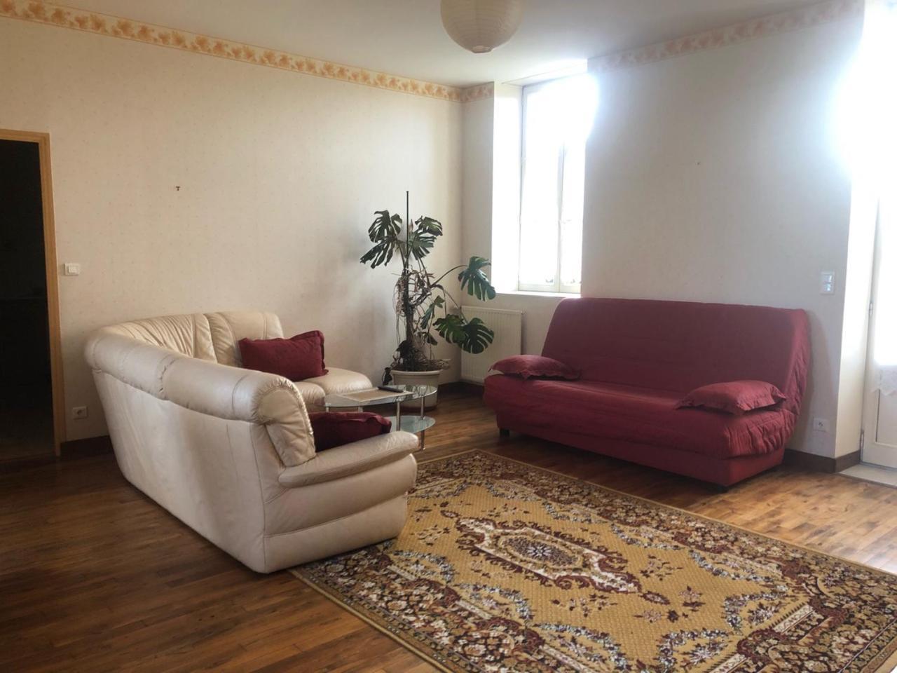 Gite -Belle Maison Dans Une Ancienne Ecole-Tarif Reduit Hors We ! شْوَزو المظهر الخارجي الصورة