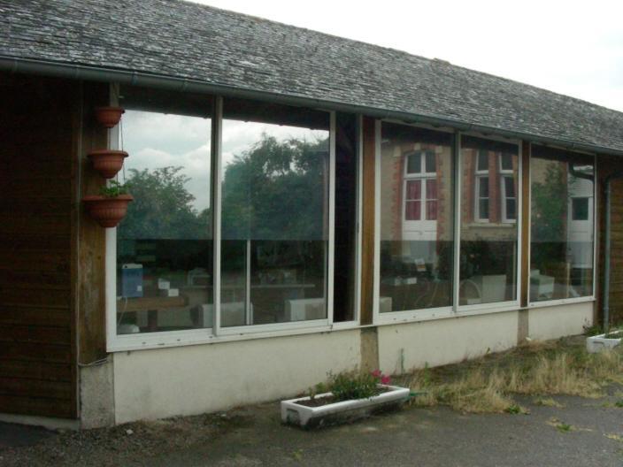 Gite -Belle Maison Dans Une Ancienne Ecole-Tarif Reduit Hors We ! شْوَزو المظهر الخارجي الصورة